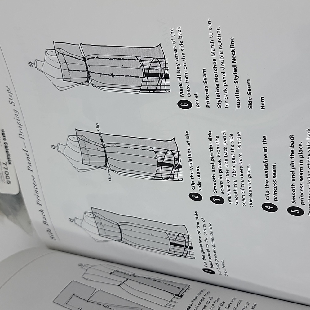 The Art Of Fashion Draping 2nd Edition Connie Amaden-Crawford - Picture 4 of 6